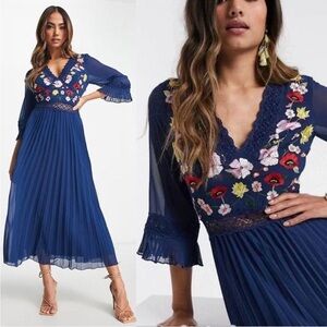 NWT ASOS Design Blue Floral Embroidered Lace Pleated Mini Dress Size 0